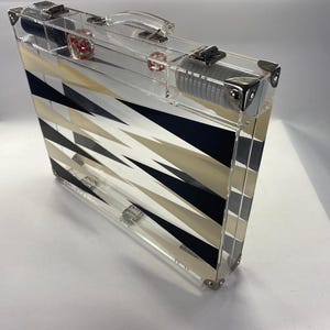 DAPY *en muy buen estado a excelente* Un juego de backgammon vintage de Lucite de la casa de diseño francesa parisina (años 80) - artículo de coleccionista