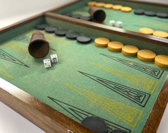 Well preserved Antique French Café Backgammon and chess Game with Boxwood Pieces by the French liquor brand Pastis51 - 1950s