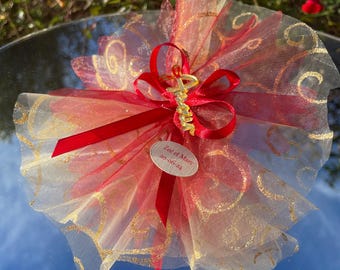 Tulle candy container