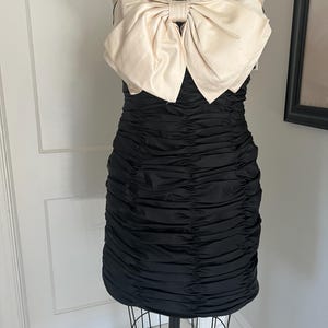 Black Short Strapless Party Dress with Bow / size Large / 1980s Victor Costa