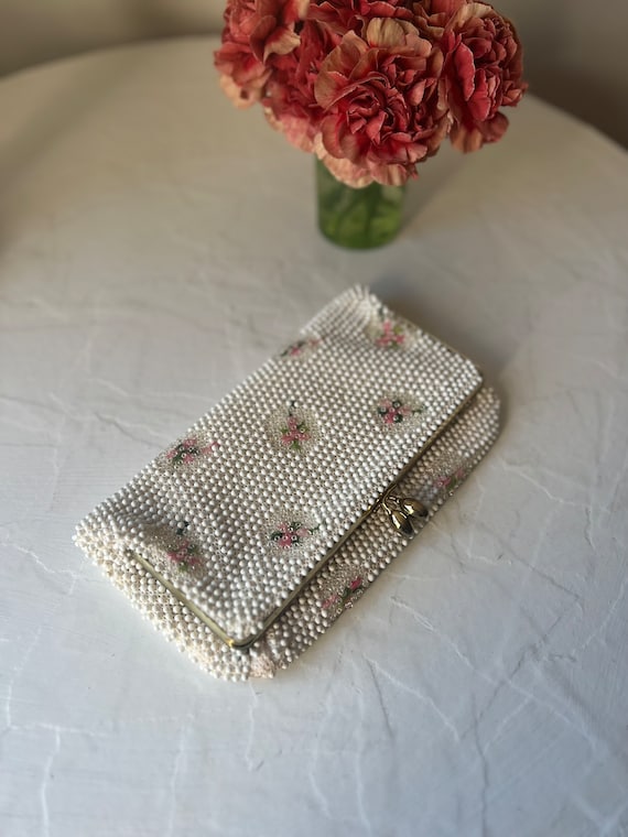 1960s white beaded purse with embroidered flower d