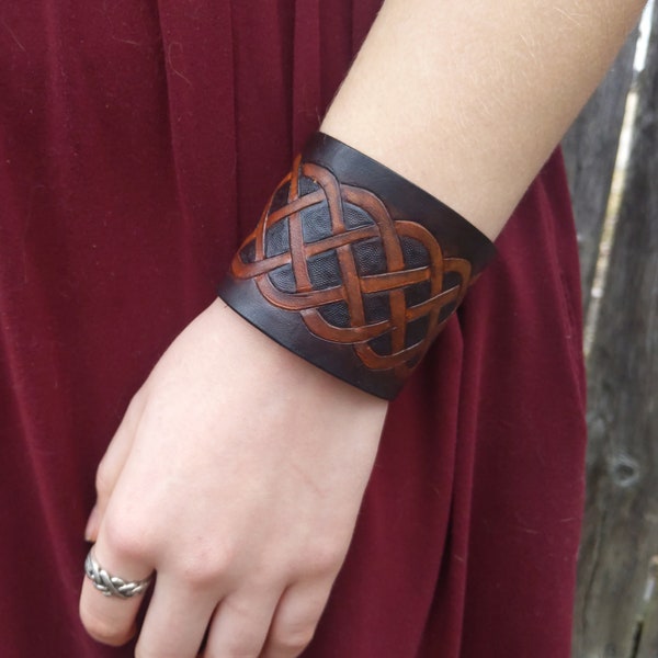 Custom Made Leather Celtic Cuff Bracelet, Celtic Knot Design Bracelet, Medieval Jewelry, Antique Leather, Unique Gift, Leather Wristband,