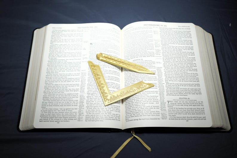3D Printed Square and Compass - Available in Gold and Silver PLA, Blank ...
