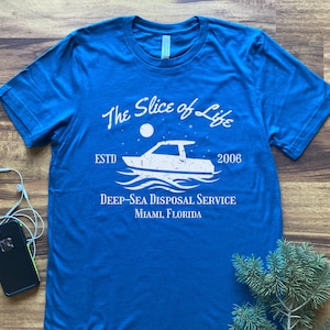 Kawałek Życia, Czarny Humor Bay Harbor TV Show Boat Zabawna Parodia Biznes Koszulka Prezent, Deep-Sea Ocean Disposal Service Miami Florida Shirt