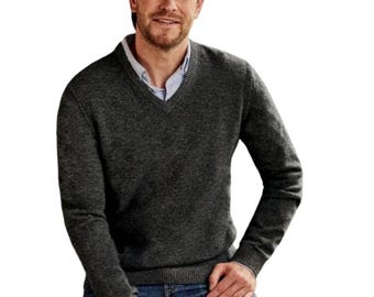 Glenhuskey Lambswool V Neck Sweater - Men's