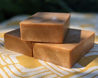 Sheeps Milk Honey Turmeric Brightening Soap Bar, Raw Honey Soap, Moisturizing Bar Soap, Organic Turmeric Milk Soap, Luxury Artisanal Soap
