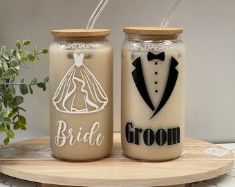 Bride and Groom glass coffee cup, iced coffee cup with lid and straw, 16 oz glass tumbler, personalized beer can glass for wedding, Mr & Mrs