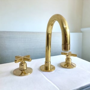 Bathroom Faucet Sink, 3 Hole Bathroom Faucet, Unlacquered Brass Vanity ...