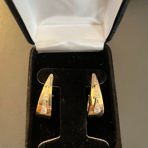 Gold Organic Shaped Clip on Earrings Converters, Stylish Look Like Pierced  Earrings, Convert Pierced to Clip Earrings, Japanese Converters 