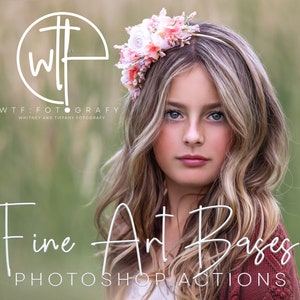 Pode incluir: Uma jovem com cabelo comprido e loiro usando uma coroa de flores e um suéter marrom. O texto "Fine Art Bases Photoshop Actions" está escrito em branco sobre um fundo verde. O logotipo "WTF:FOTOGRAFY WHITNEY AND TIFFANY FOTOGRAFY" está no canto superior esquerdo.