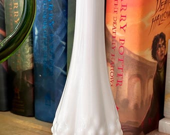 Vintage Fenton White Hobnail Milk Glass Bud Vase