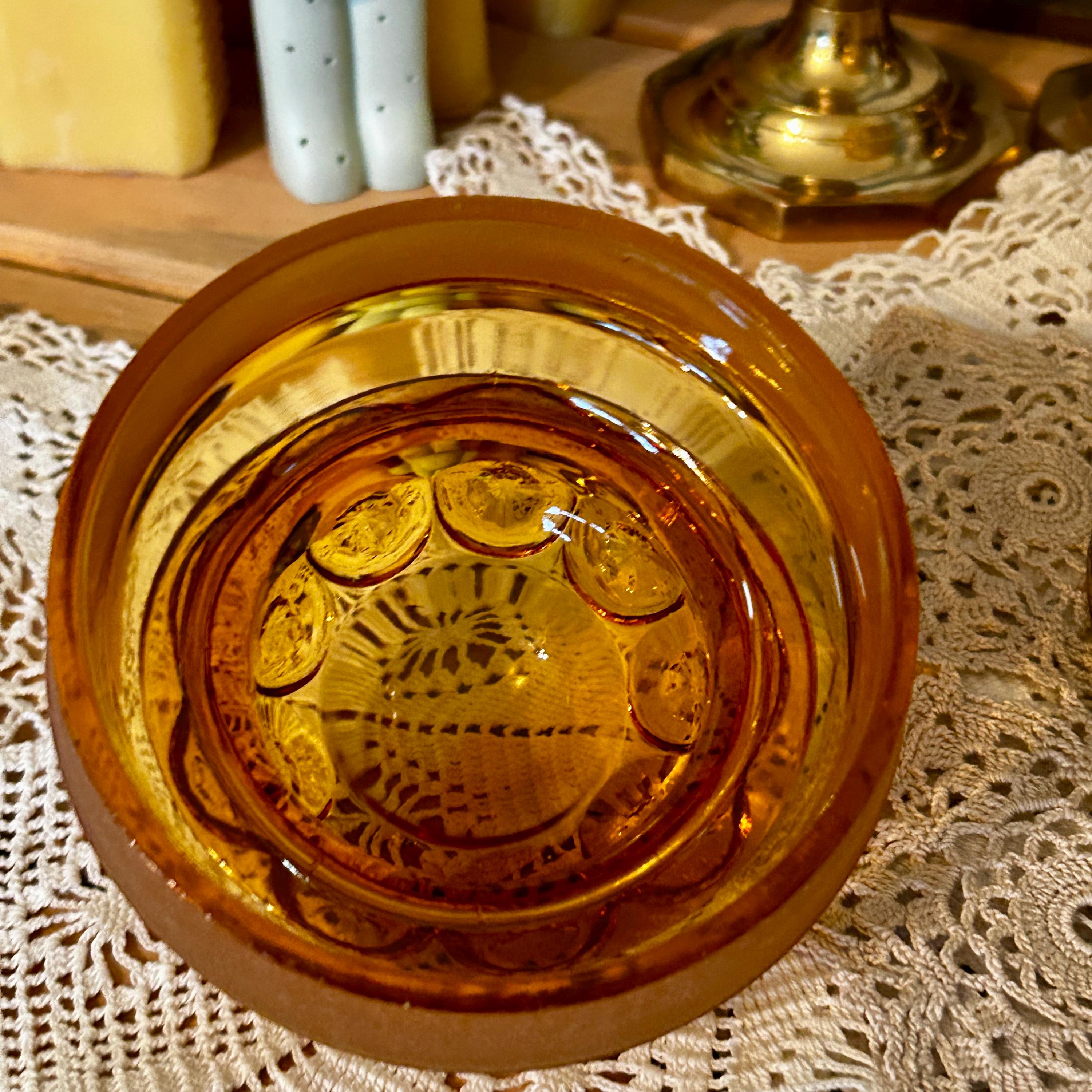 Vintage L.E. Smith Glass Moon and Stars Amber Lidded Medium