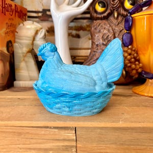 Vintage LG Wright Mould/Mosser Glass Blue Slag Milk Glass 7-inch Hen On Nest