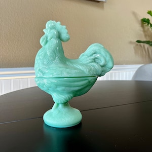 Grande gallo in piedi in vetro di giadeite Mosser Glass