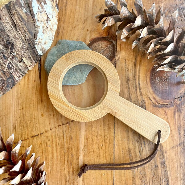 Wooden Magnifying Glass for Kids | Nature Study | Montessori Waldorf Reggio Charlotte Mason | Toddler Preschool Kindergarten Homeschool