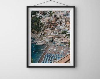 Verano en Positano - Carteles verticales mate premium - Cartel italiano - Positano Italia - Positano Beach Art Print - Foto de Italia