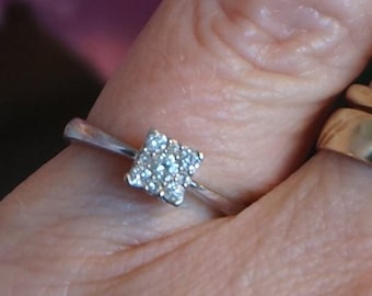 Vintage 9kt White Gold Diamond Cluster Ring, Size 4, D34