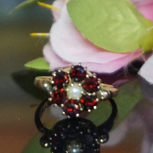 Solid gold garnet ring & seed pearl, Bohemian gold garnet cluster ring, January garnet birthstone gift ring, Gift for Mam, Girlfriend giftG9