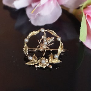 Antique Victorian 14kt Gold brooch, gold & seed pearls bee brooch, Victorian gold brooch,Gold Brooch 1890s, antique insect gold jewelry, J29