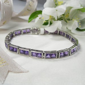 14kt white gold tennis bracelet with Amethyst, solid gold bracelet with Purple Amethyst, gold tennis bracelet, amethyst gold bracelet,A1