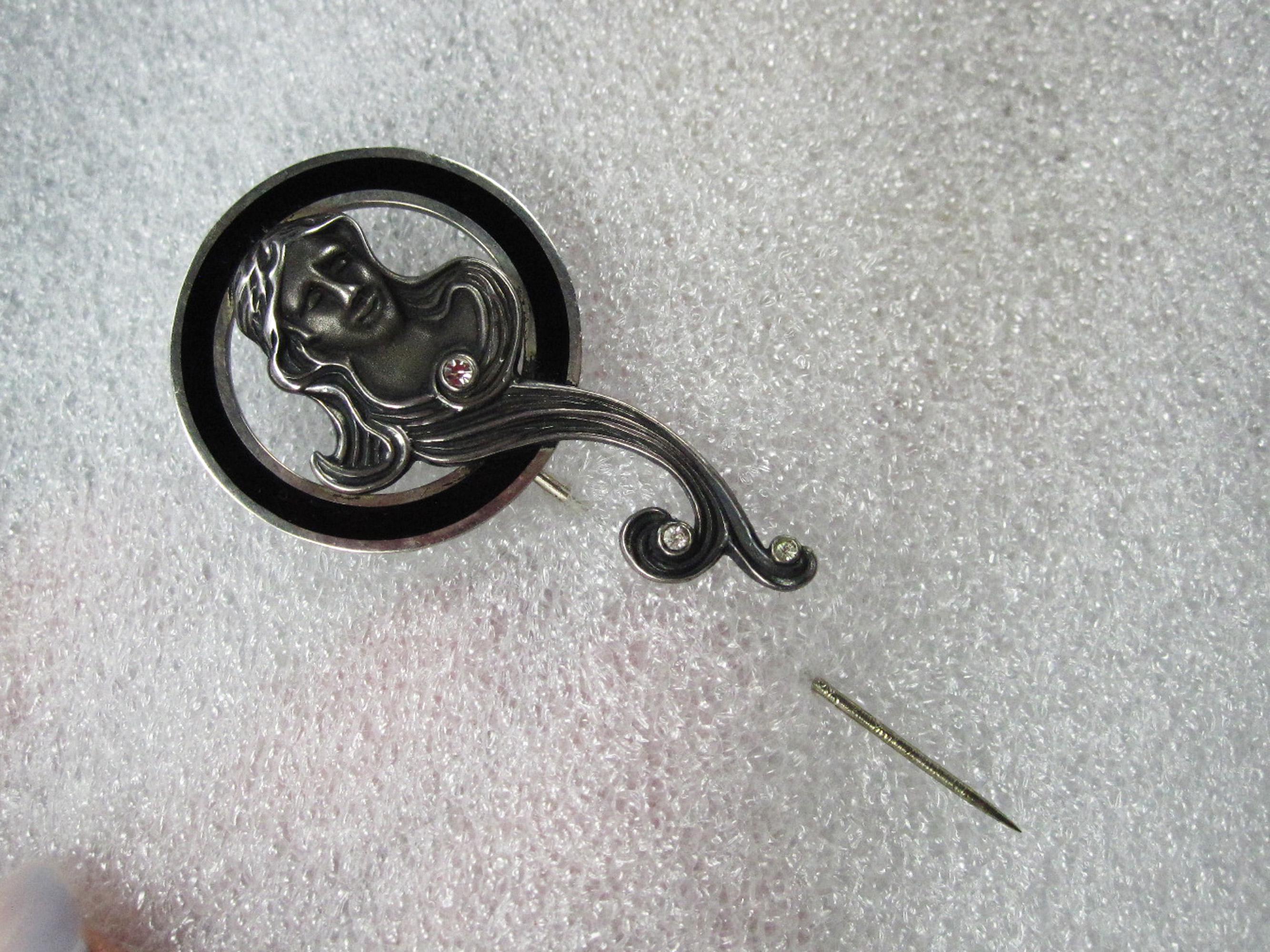 Vintage Designer Silver Pin Brooch by Ari D. Norman - London, Art