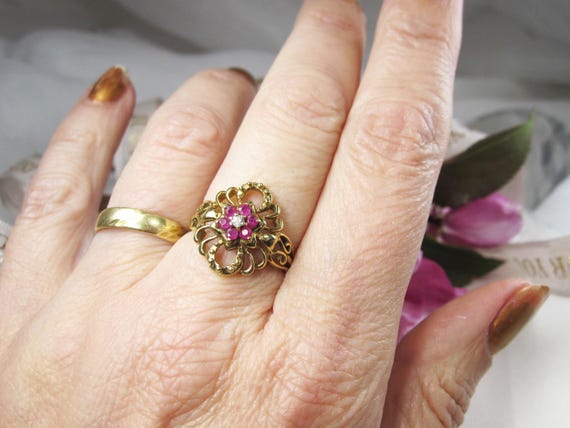 Vintage 10kt Gold Ruby Flower Ring, July Birthsto… - image 6