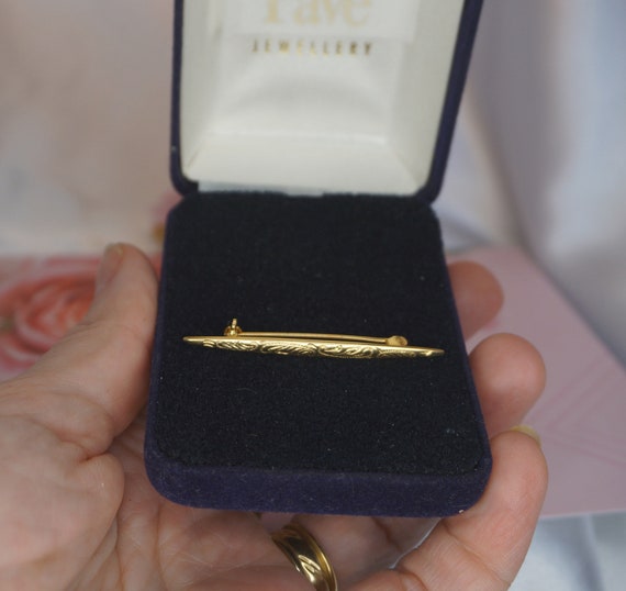 Edwardian 8ct Gold Bar Brooch,Gold Tie pin brooch… - image 2