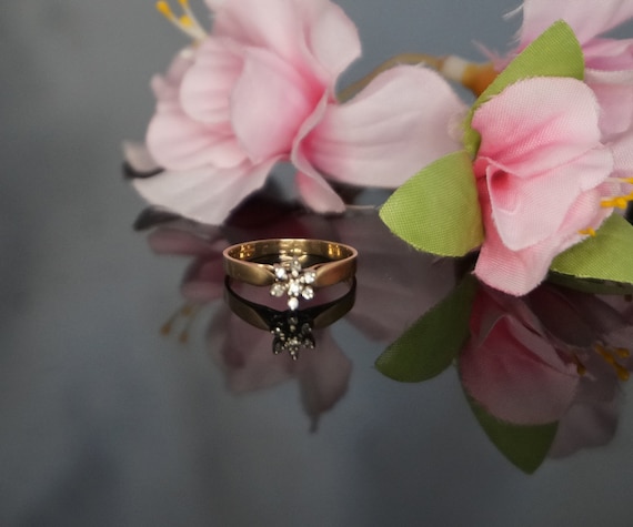 Vintage snowflake diamond ring, 10kt gold engagem… - image 3