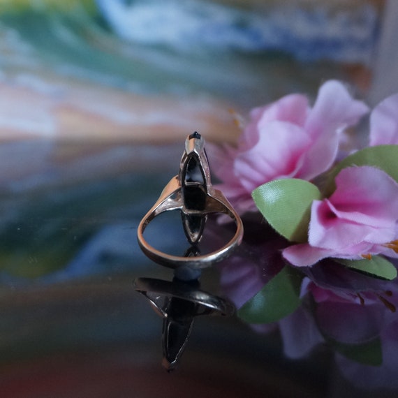 Vintage 10kt gold ring,Ornate Marquise Black Onyx… - image 4