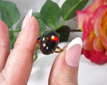 Nieuwe gouden ringmaat US 6, 7, 8 met natuurlijke Ethiopische zwarte opaal, N18