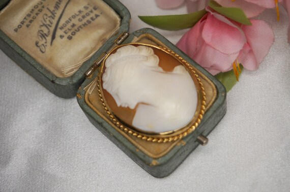 Antique 9kt Gold Cameo Brooch, Victorian gold bro… - image 3