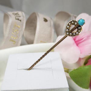 Antique 9kt gold pin seed pearls & turquoise, Victorian heart shaped gold pin, with turquoise cabochon, DT17