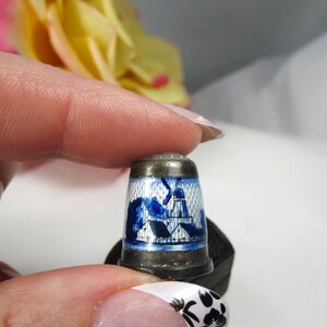 Vintage Dutch Blue & White Guilloche and Silver Thimble with Original Box, TB41