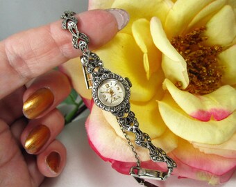 Vintage Swiss Made ACCURIST 21-Jewels Women's Silver & Marcasites Watch, TB117