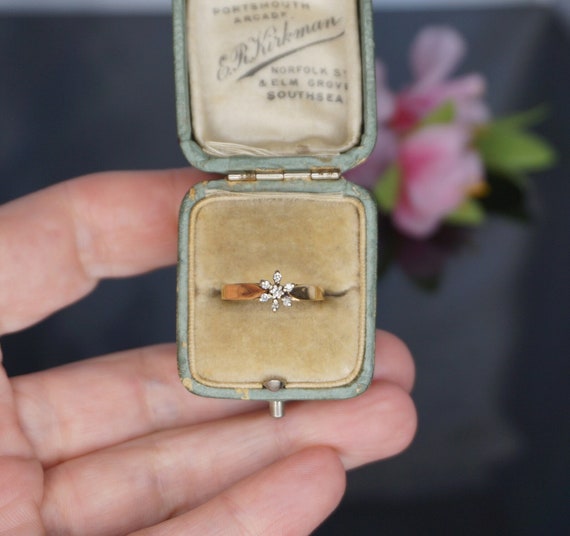 Vintage snowflake diamond ring, 10kt gold engagem… - image 1