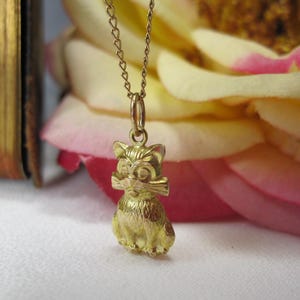 Cute Dainty English Vintage Cat Charm Pendant, Made from 9kt Yellow Gold, TB607