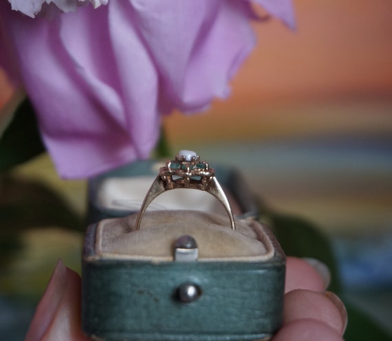 Vintage 9kt gold Opal & Emerald ring, October bir… - image 6