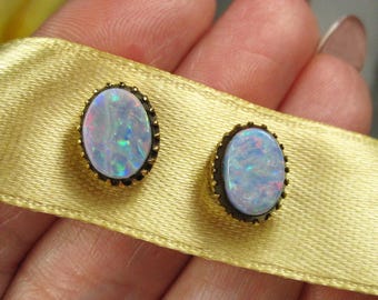 Vintage 9kt Yellow Gold Stud Earrings with Australian Opal Dublets in Victorian Style, TB29