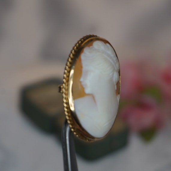 Antique 9kt Gold Cameo Brooch, Victorian gold bro… - image 5