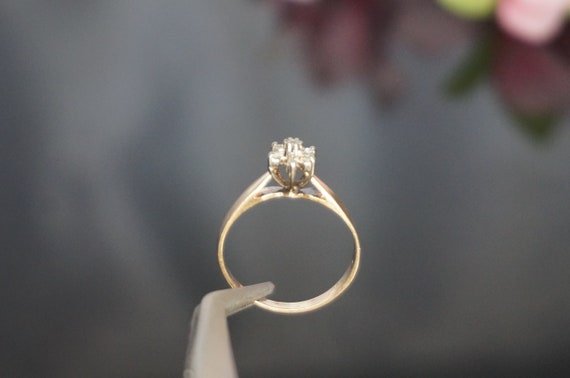 Vintage snowflake diamond ring, 10kt gold engagem… - image 6