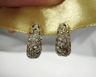 English Vintage Stud Earrings with Diamonds and Hearts in 9kt Yellow & White Gold, TB49
