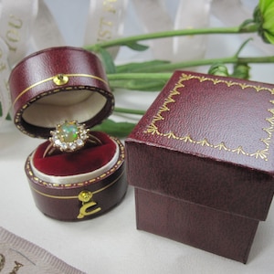 Boîte à bagues de style victorien. Boîte à bijoux de style vintage. Boîte pour mariage ou bague de fiançailles