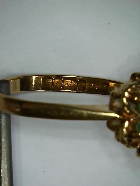 Vintage 9kt gold Opal & Emerald ring, October bir… - image 3