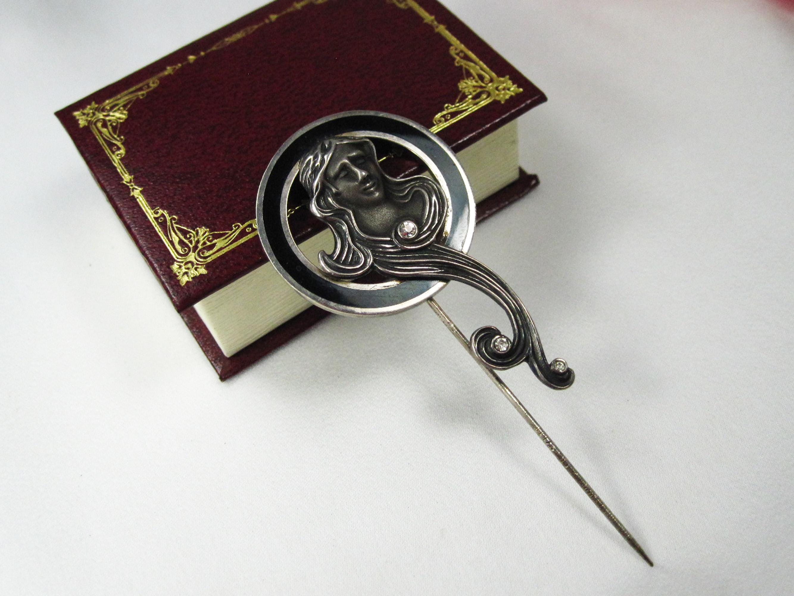 Vintage Designer Silver Pin Brooch by Ari D. Norman - London, Art
