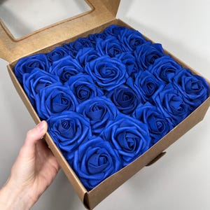 Cabeza de flor azul real para decoración de bodas, rosa pequeña de flor azul oscuro, suministros para manualidades de boda, cabeza de flor azul profundo, rosa artificial