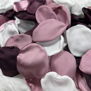 Lila Blüten Hochzeitsdeko Blumenmädchen Blumenblätter Weiß Hochzeit Gang Dekor Blütenblätter Pflaume Zeremonie Dekor Brautparty Konfetti