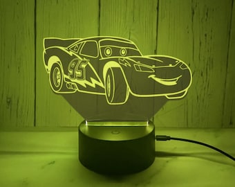 Gepersonaliseerde Lightning Mcqueen led-nachtlampje | Aanpasbaar cadeau | Kinderkamerlamp | Veelkleurig | Auto's | Kindercadeau | Led-cadeau auto