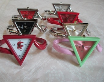 Triangle Shape Plain and elephant good luck Red, Silver and Gold, Pink and Green, Black, Gold Finish bangle fashion women's casual watch