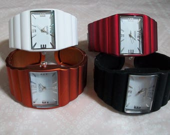 Women's Geneva red, white, orange, black color metal band bangle cuff fashion casual watch