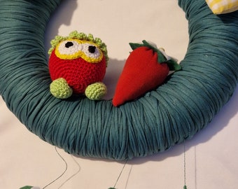 Strawberry door wreath